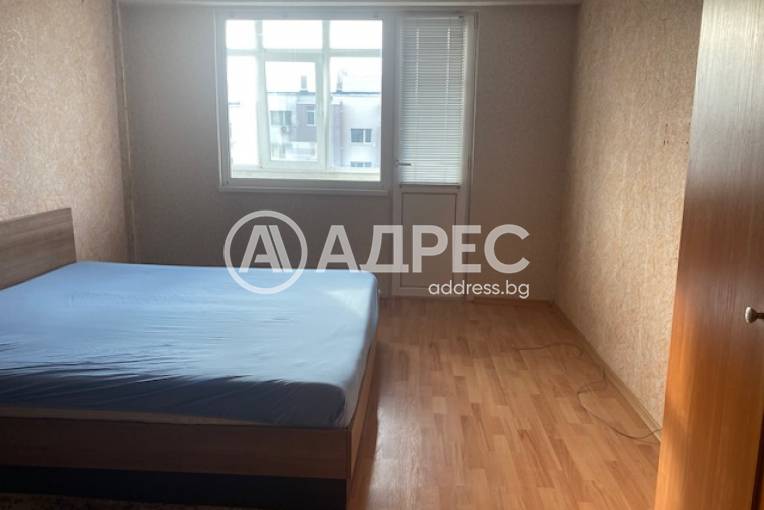 Тристаен апартамент, Добрич, Югоизток, 672647, Снимка 3