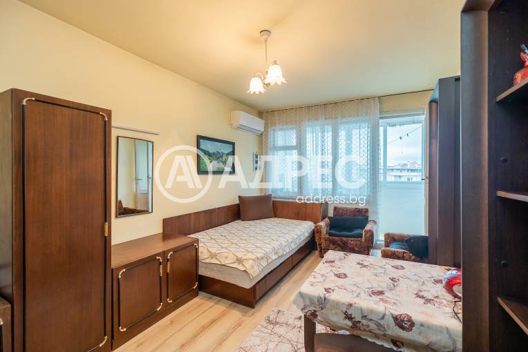 Двустаен апартамент, Варна, Общината, 673647, Снимка 1