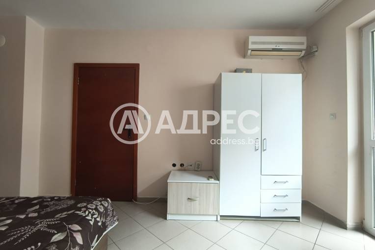 Едностаен апартамент, Русе, Ялта, 691647, Снимка 2