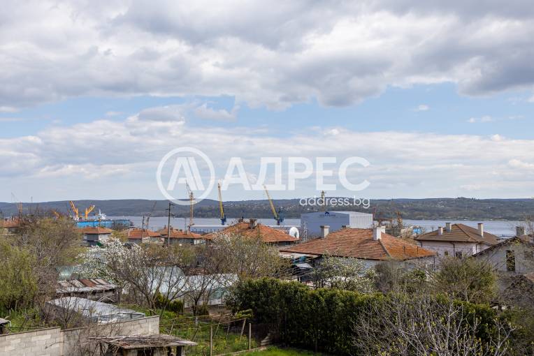 Многостаен апартамент, Езерово, 692647, Снимка 8