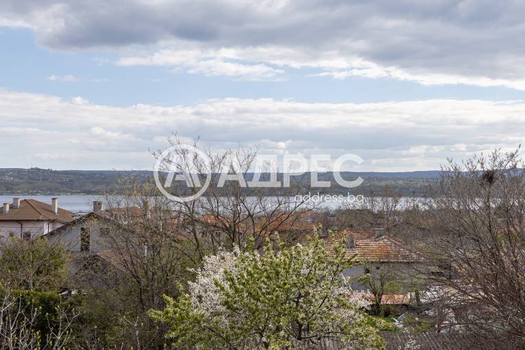 Многостаен апартамент, Езерово, 692647, Снимка 9