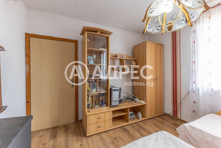 Многостаен апартамент, Езерово, 692647, Снимка 11