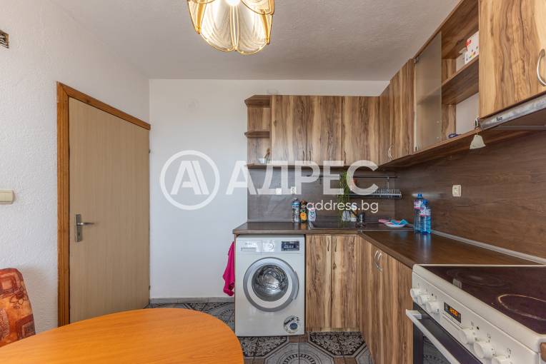 Многостаен апартамент, Езерово, 692647, Снимка 12