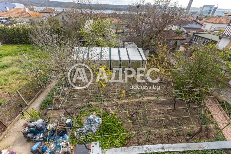 Многостаен апартамент, Езерово, 692647, Снимка 13