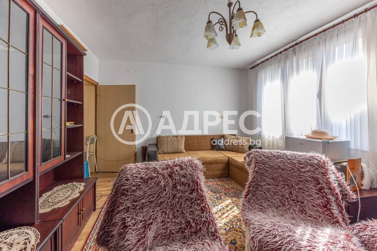 Многостаен апартамент, Езерово, 692647, Снимка 2