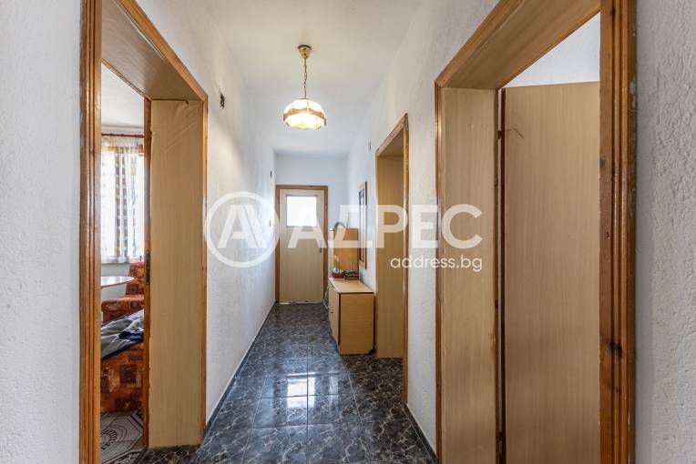Многостаен апартамент, Езерово, 692647, Снимка 18