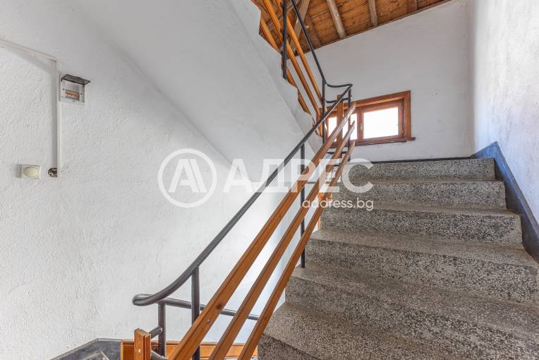 Многостаен апартамент, Езерово, 692647, Снимка 19