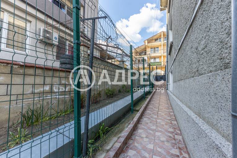 Многостаен апартамент, Езерово, 692647, Снимка 21