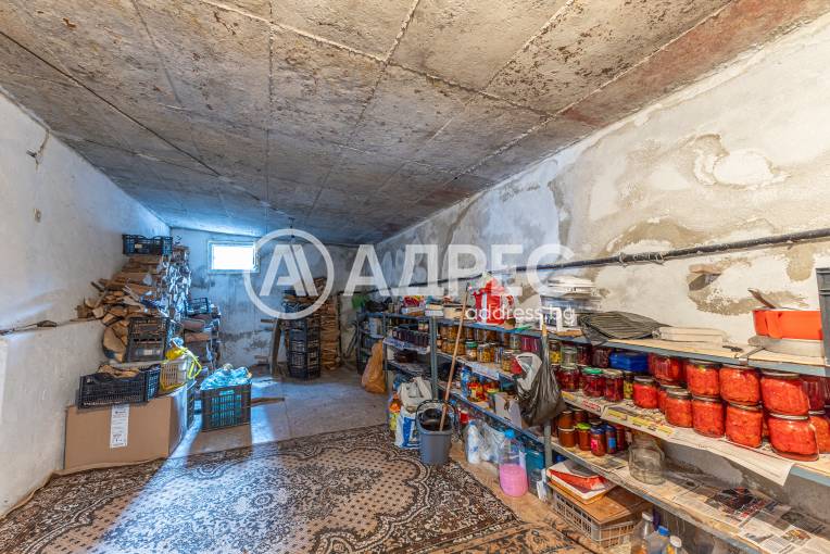 Многостаен апартамент, Езерово, 692647, Снимка 34