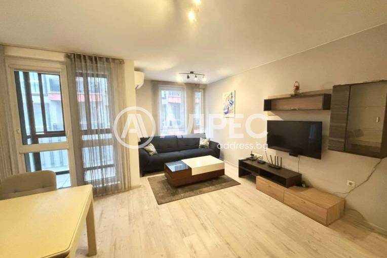 Тристаен апартамент, Варна, Гранд Мол Варна, 676648, Снимка 2