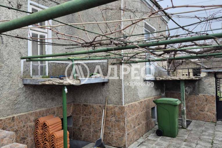 Къща/Вила, Девня, Девня, 689648, Снимка 2