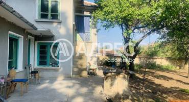 Къща/Вила, Водолей, 556649, Снимка 1