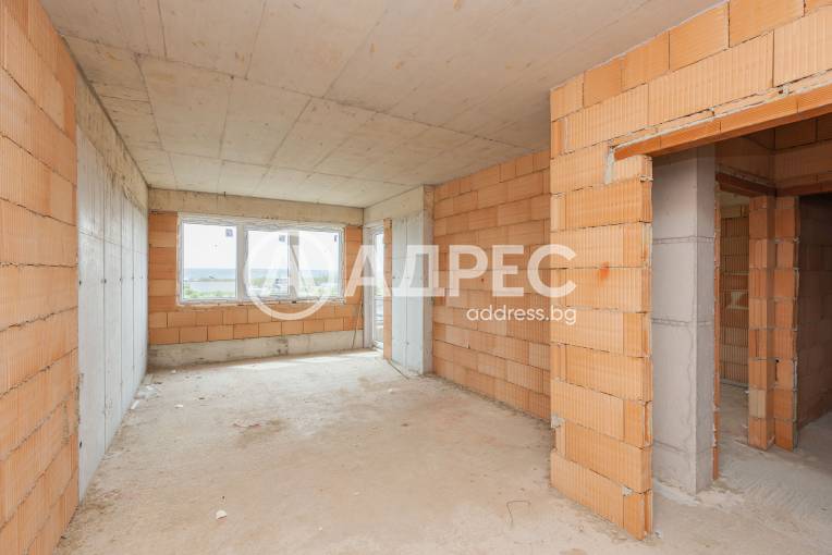Двустаен апартамент, Варна, Владислав Варненчик, 693649, Снимка 1