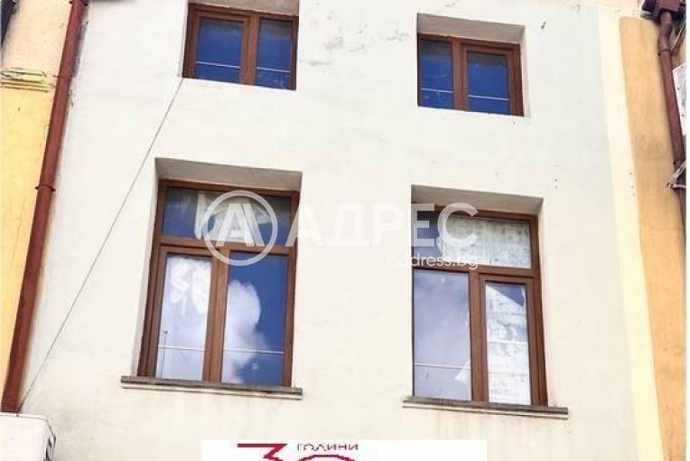 Етаж от къща, Хасково, Център, 675650, Снимка 1