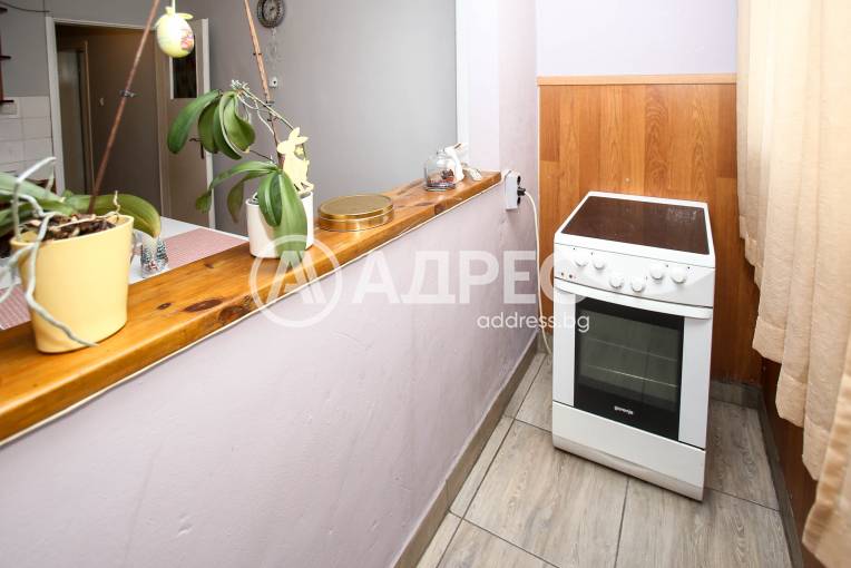 Тристаен апартамент, София, Света троица, 670651, Снимка 13