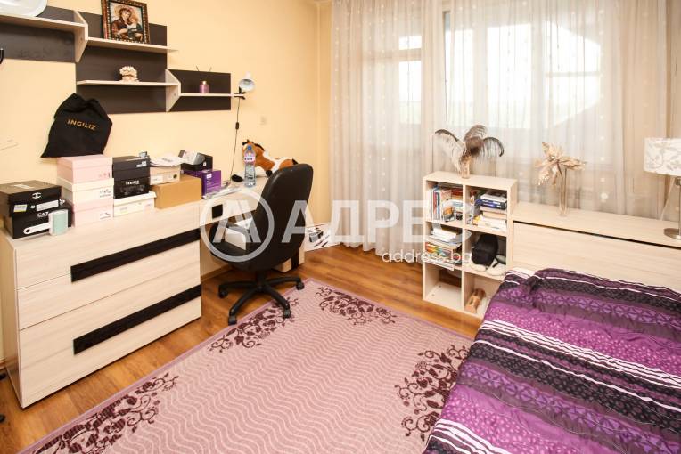 Тристаен апартамент, София, Света троица, 670651, Снимка 19