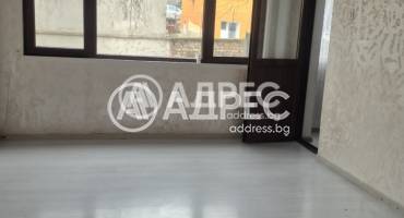 Двустаен апартамент, Карлово, 681653, Снимка 1