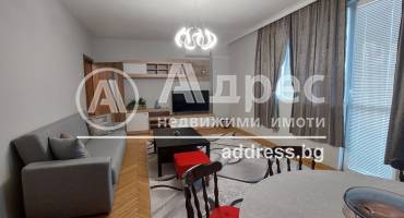 Тристаен апартамент, Варна, Базар "Левски", 596656, Снимка 1