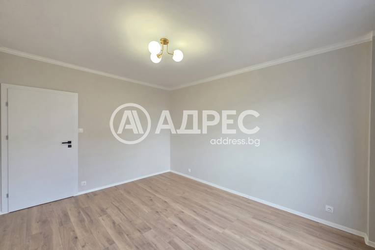 Тристаен апартамент, София, Гоце Делчев, 675656, Снимка 13