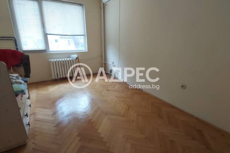 Тристаен апартамент, Плевен, Сторгозия, 678656, Снимка 1