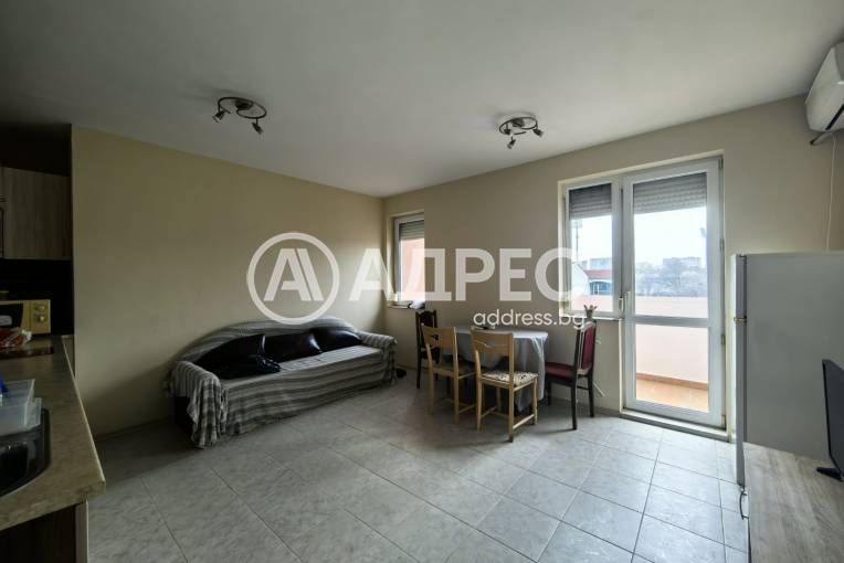 Едностаен апартамент, Русе, Ялта, 686657, Снимка 3