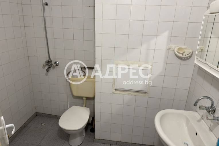 Многостаен апартамент, София, Лагера, 702657, Снимка 16