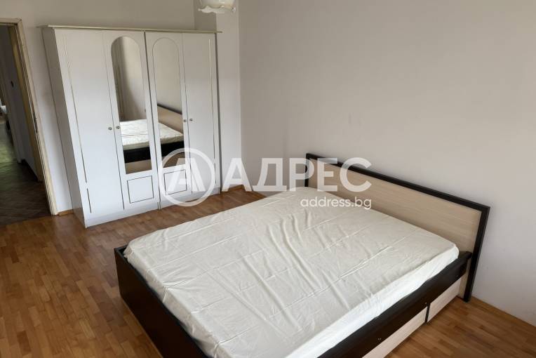 Многостаен апартамент, София, Лагера, 702657, Снимка 5