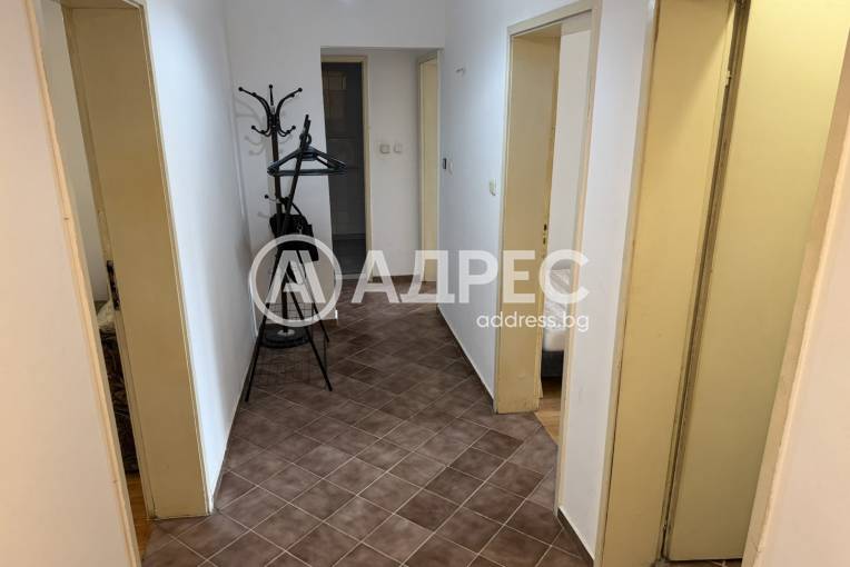 Многостаен апартамент, София, Лагера, 702657, Снимка 8