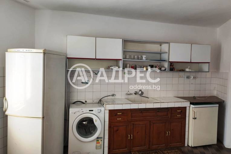 Многостаен апартамент, Благоевград, Широк център, 693658, Снимка 2