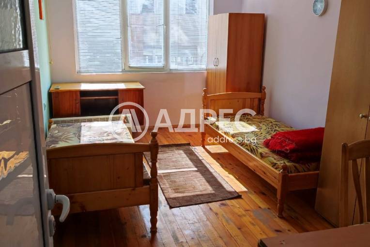 Многостаен апартамент, Благоевград, Широк център, 693658, Снимка 9