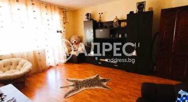 Тристаен апартамент, Плевен, 9-ти квартал, 701658, Снимка 2