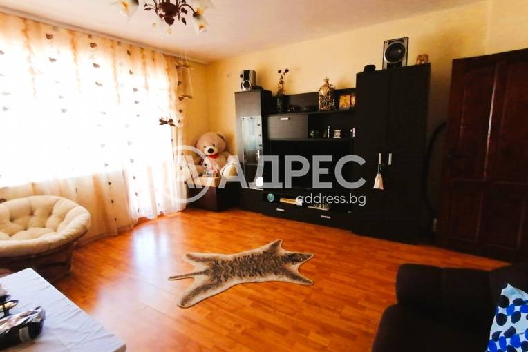 Тристаен апартамент, Плевен, 9-ти квартал, 701658, Снимка 2