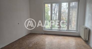 Многостаен апартамент, София, Докторска градина, 677659, Снимка 2