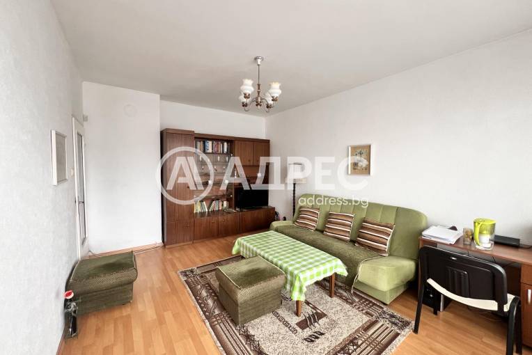 Двустаен апартамент, София, Надежда 1, 687659, Снимка 1