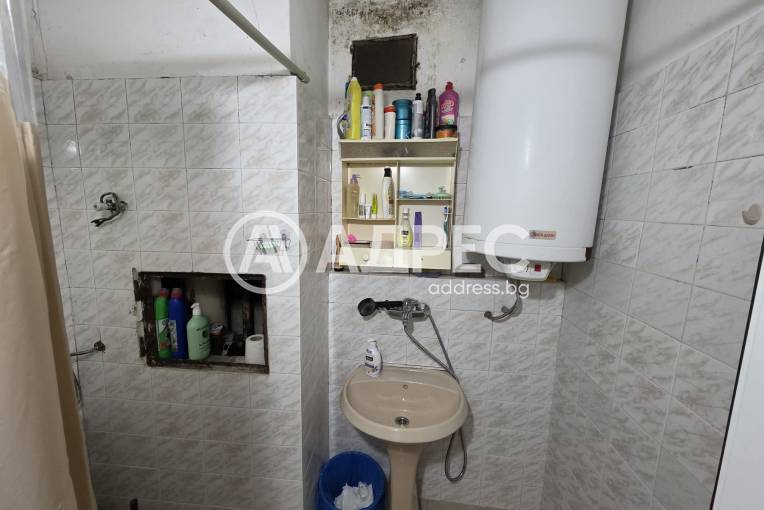 Двустаен апартамент, Ямбол, Георги Бенковски, 694659, Снимка 9