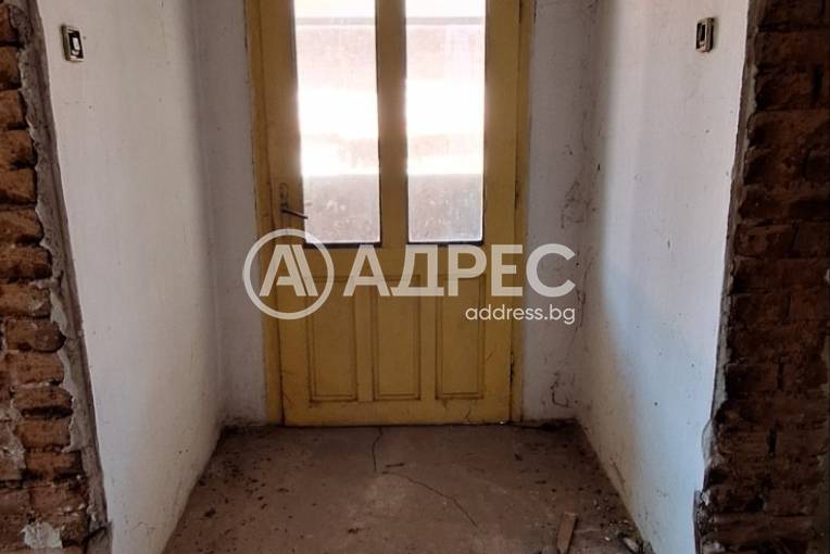 Къща/Вила, Беглеж, 682660, Снимка 9