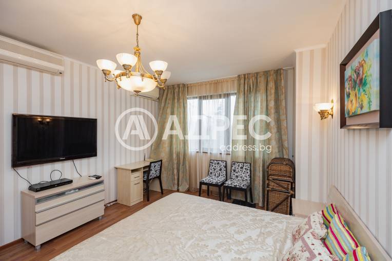 Тристаен апартамент, Варна, к.к. Св.Св. Константин и Елена, 682661, Снимка 8