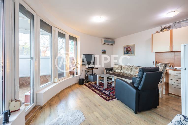 Двустаен апартамент, Варна, Бриз, 686661, Снимка 1