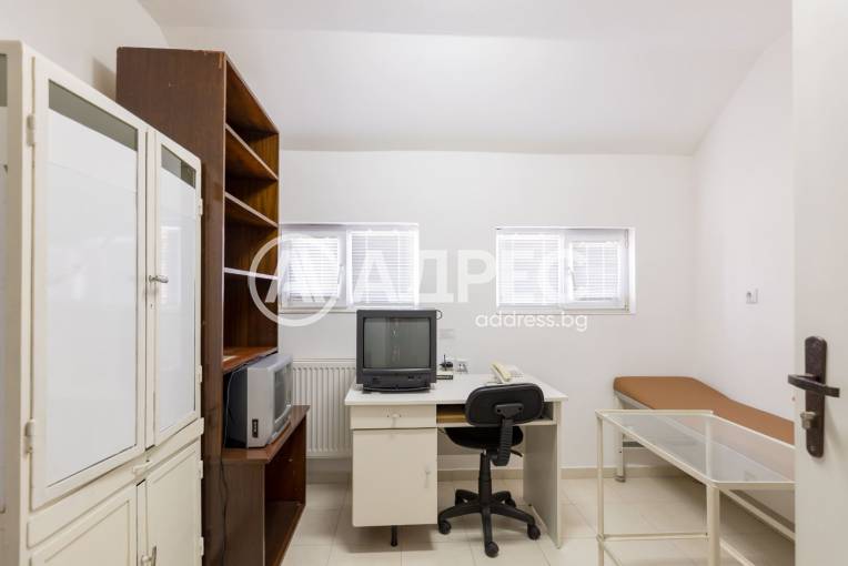 Офис Сграда/Търговски център, Плевен, Идеален център, 665662, Снимка 11