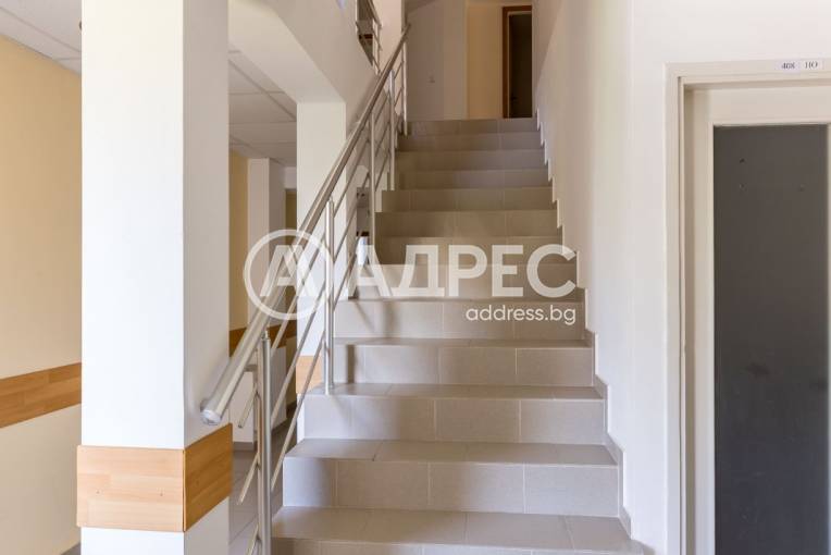 Офис Сграда/Търговски център, Плевен, Идеален център, 665662, Снимка 12