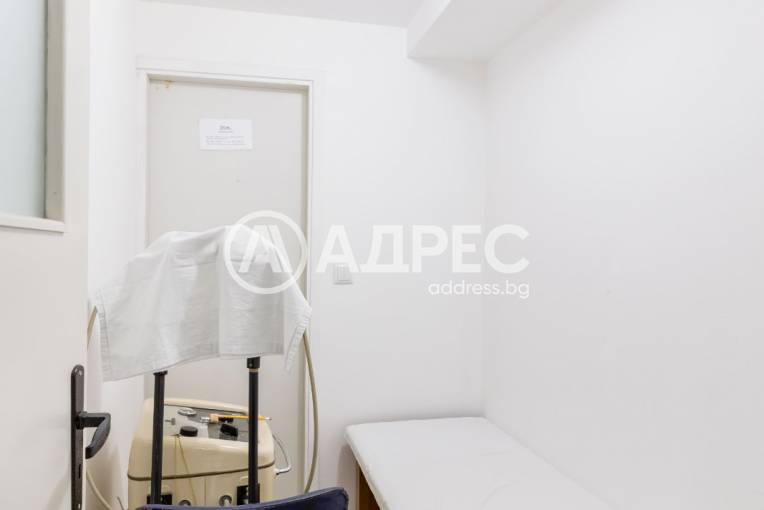 Офис Сграда/Търговски център, Плевен, Идеален център, 665662, Снимка 46