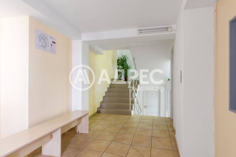 Офис Сграда/Търговски център, Плевен, Идеален център, 665662, Снимка 53