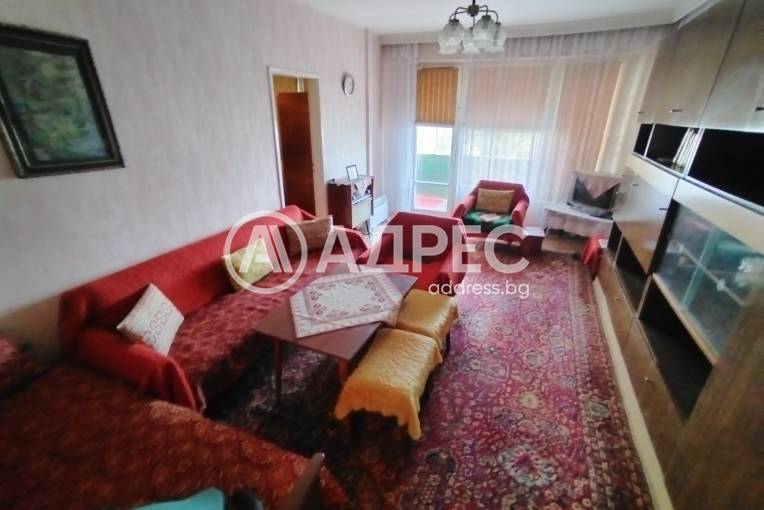 Тристаен апартамент, Шумен, Добруджански, 661663, Снимка 1