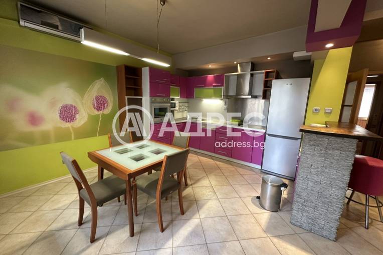 Тристаен апартамент, Плевен, Идеален център, 672663, Снимка 1