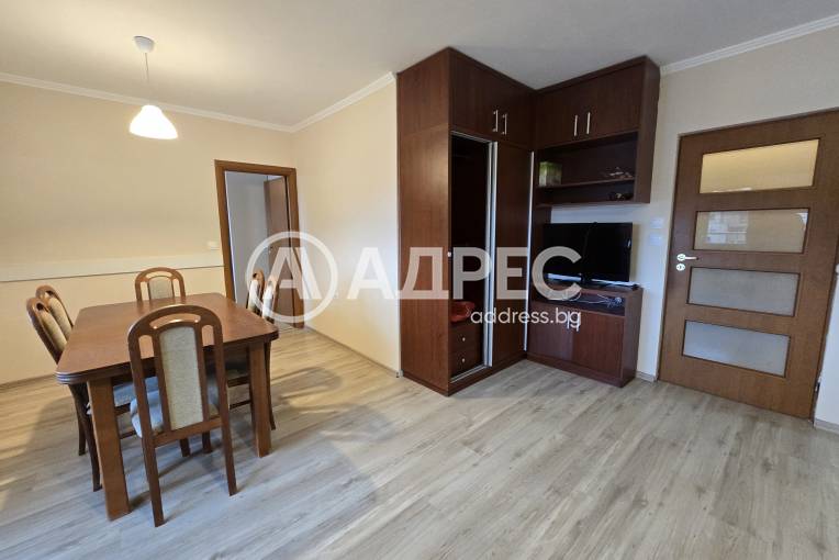 Тристаен апартамент, София, Люлин 8, 684663, Снимка 1