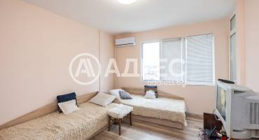 Гарсониера, Варна, Владислав Варненчик, 670664, Снимка 1