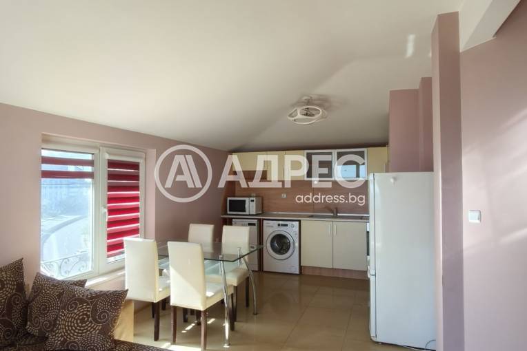 Тристаен апартамент, Варна, к.к. Св.Св. Константин и Елена, 672664, Снимка 1