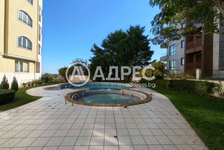 Тристаен апартамент, Варна, к.к. Св.Св. Константин и Елена, 672664, Снимка 14