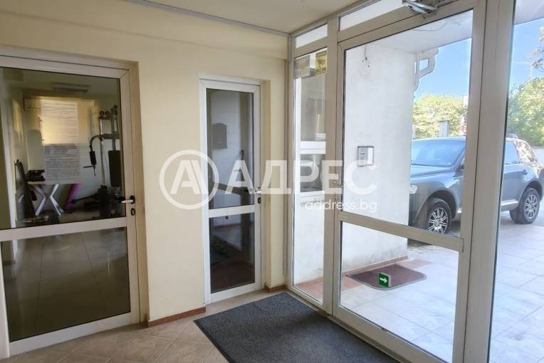 Тристаен апартамент, Варна, к.к. Св.Св. Константин и Елена, 672664, Снимка 15