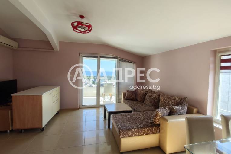 Тристаен апартамент, Варна, к.к. Св.Св. Константин и Елена, 672664, Снимка 2